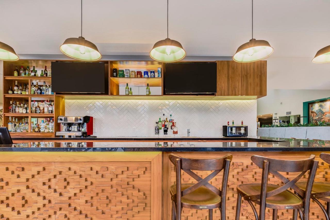 Fiesta Inn Oaxaca Экстерьер фото
